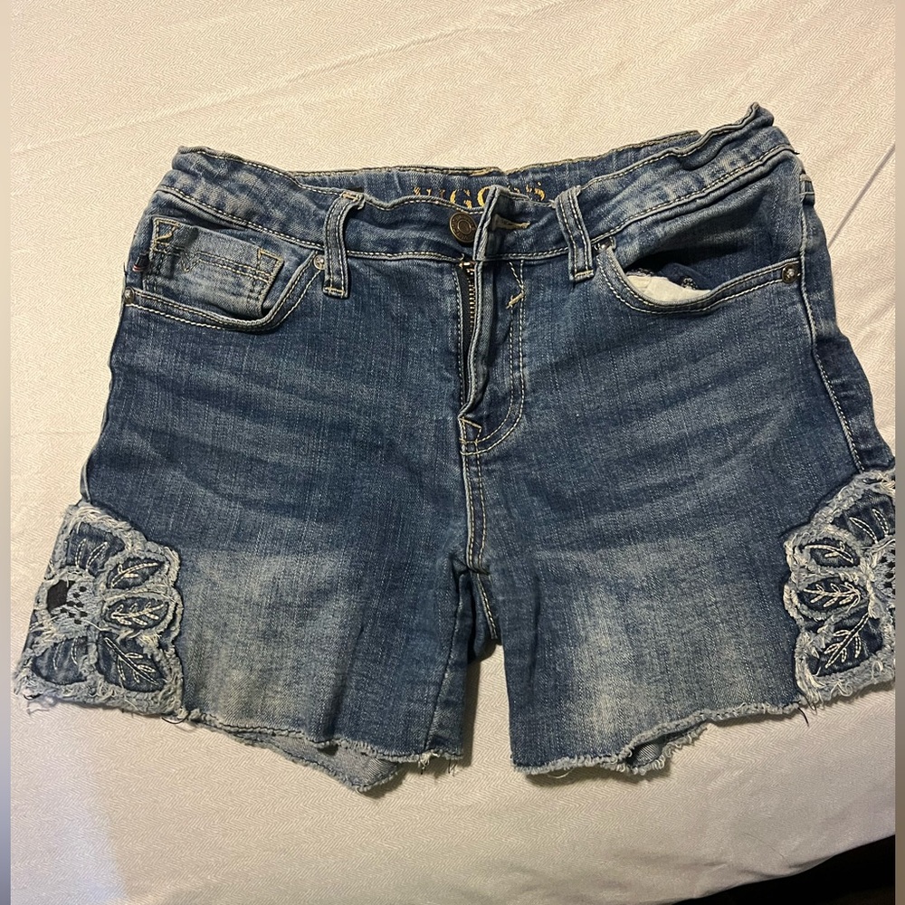 Biggie Girls Jean Shorts (The Malibu/Mid-Rise)